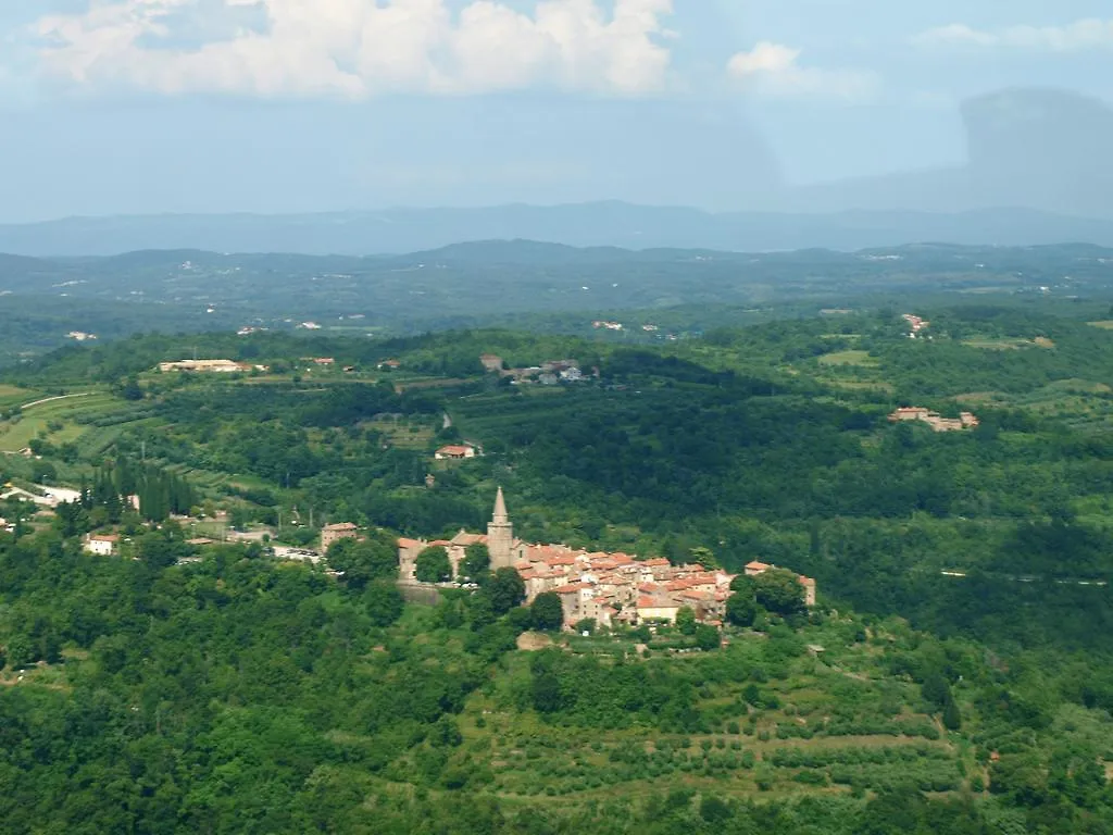 Al Merlo Olivo, Rural Istrian House Bed and Breakfast Buje Kroatië