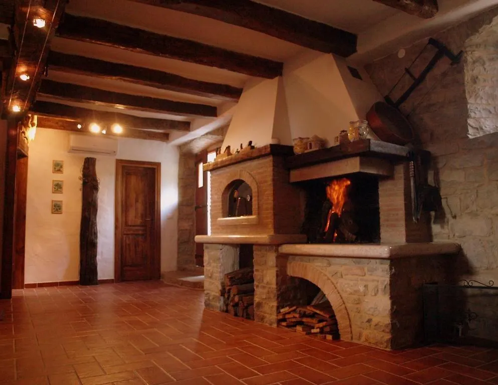 Al Merlo Olivo, Rural Istrian House Bed and Breakfast Buje Bed & Breakfast