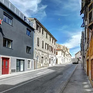 Rock Guest house Pula